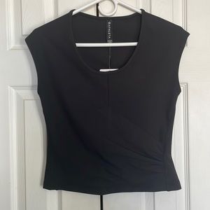 Athleta Cropped black top
